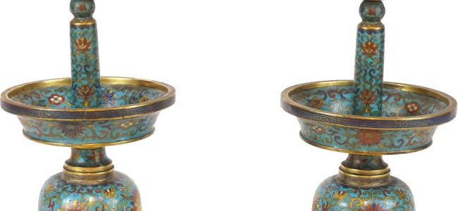 Paire de pique-cierges en bronze dor&eacute; et &eacute;maux cloisonn&eacute;s.